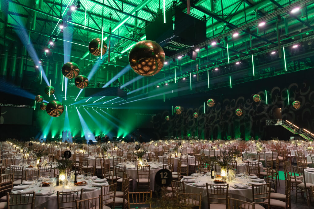 Asutuse uusaastapidu Live!